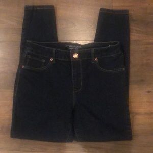 Maurice’s high-rise jegging